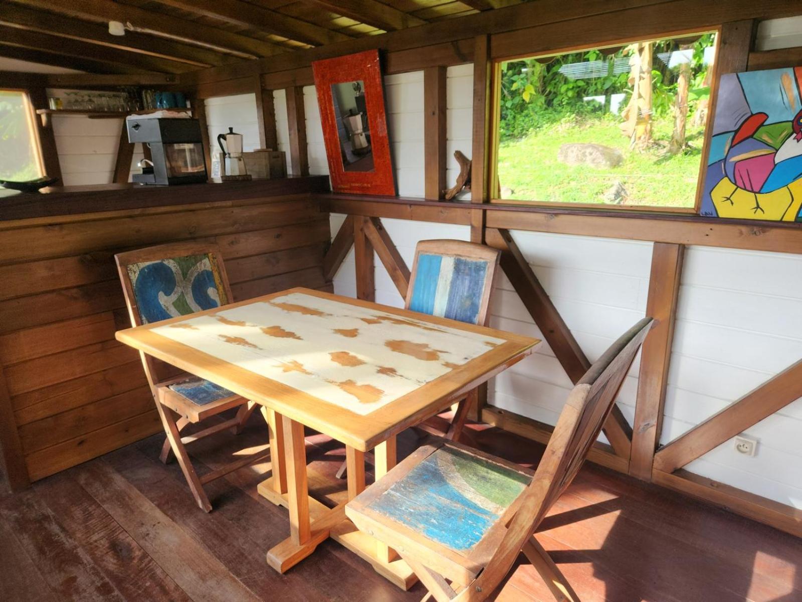 Les Bananes Vertes Ecolodges 생클로드 외부 사진